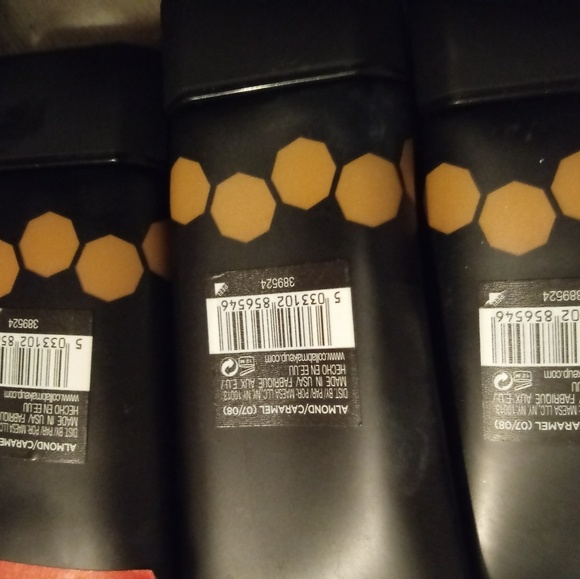 Col•lab  OH SO FRESH FOUNDATION - Picture 3 of 4